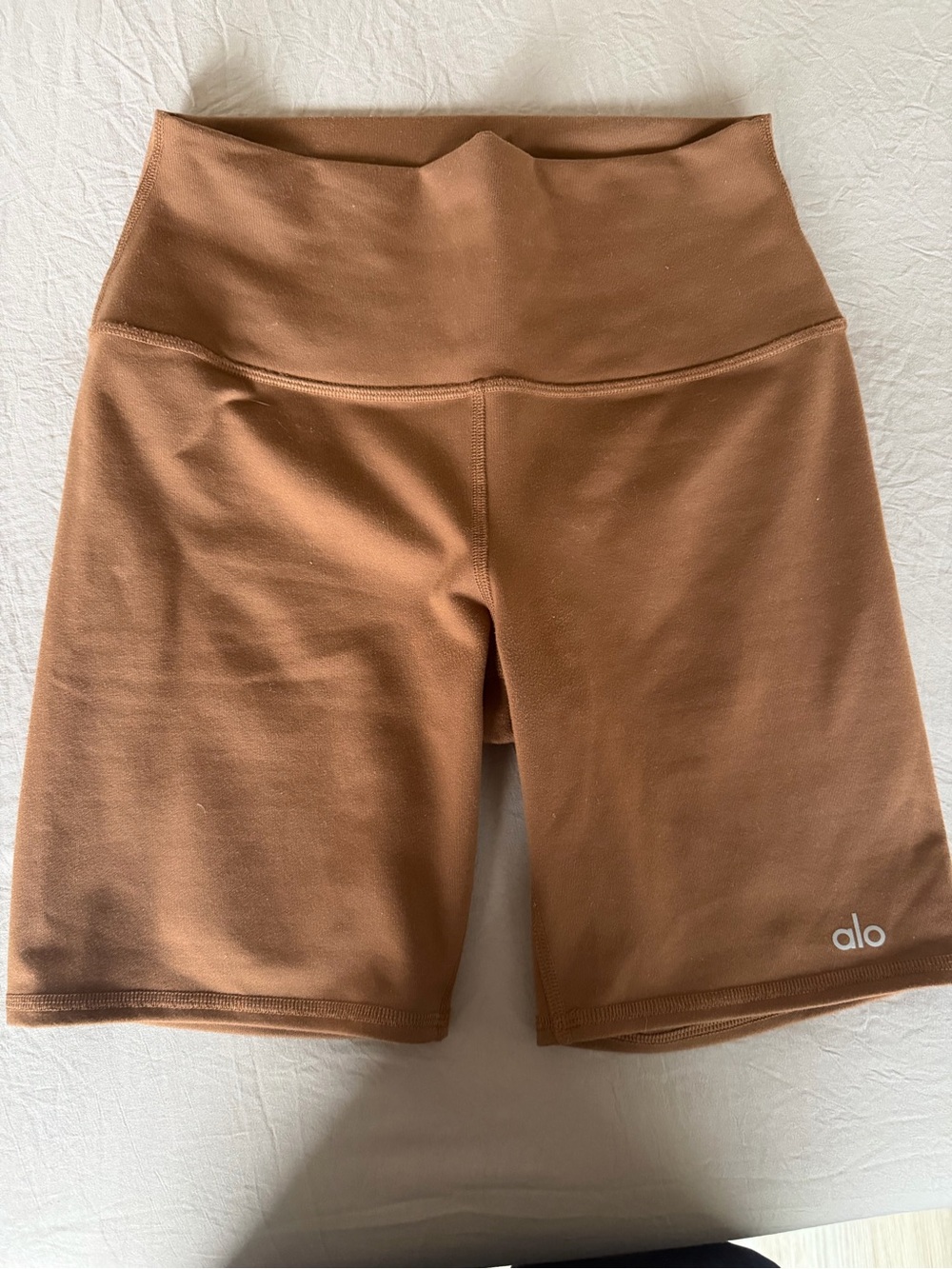 Alo High-Waist Sculpt Bike Shorts in Brown